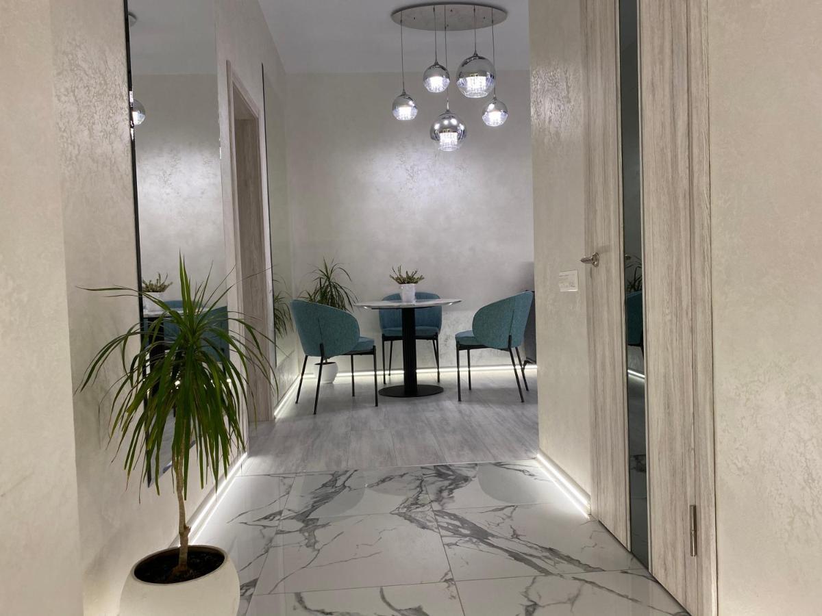 Panorama Luxury In The House With A Spire, A Historical Building In The Centre Daire